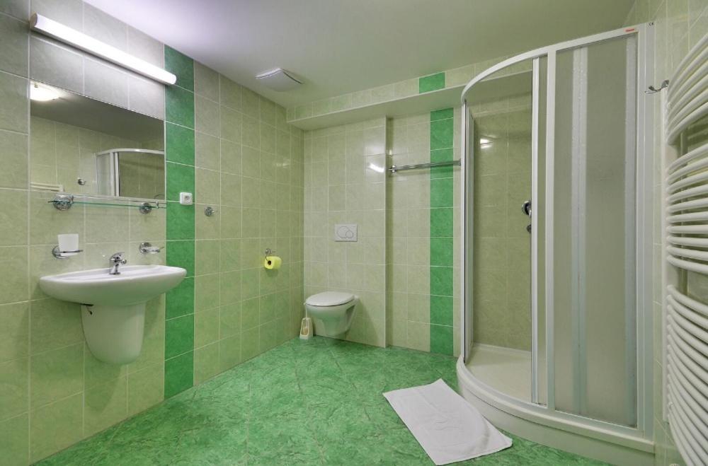 Hotel Pod Slamnikem Dolna Morawa Zewnętrze zdjęcie