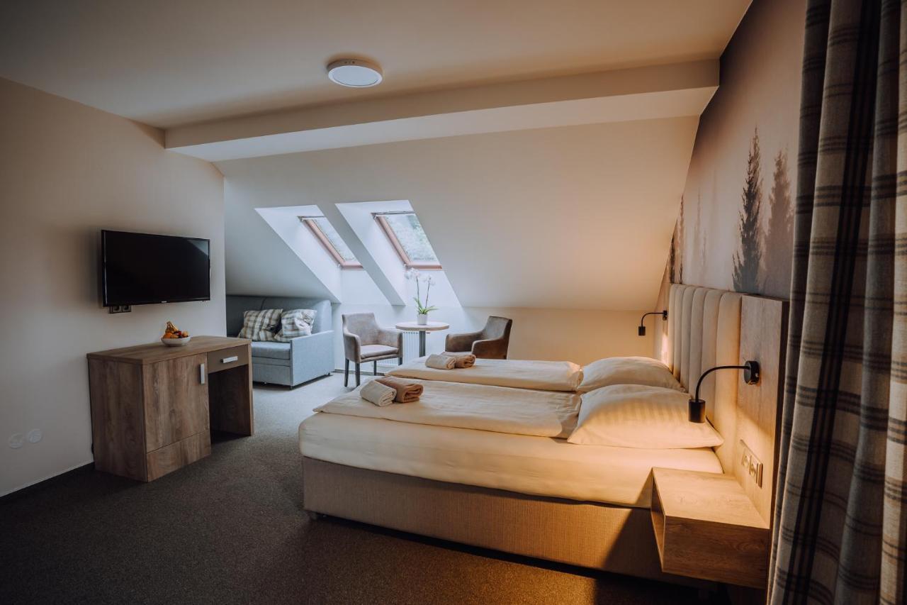 Hotel Pod Slamnikem Dolna Morawa Zewnętrze zdjęcie